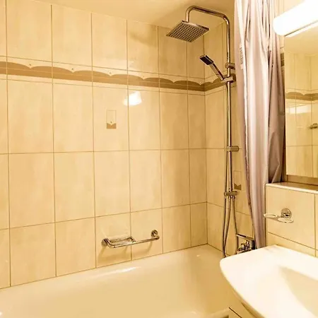 Casa Delonis - 300m From Murschetg Lifts Laax